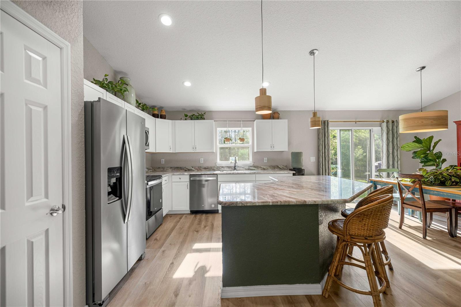 RAINBOW LAKES ESTATE - Residential