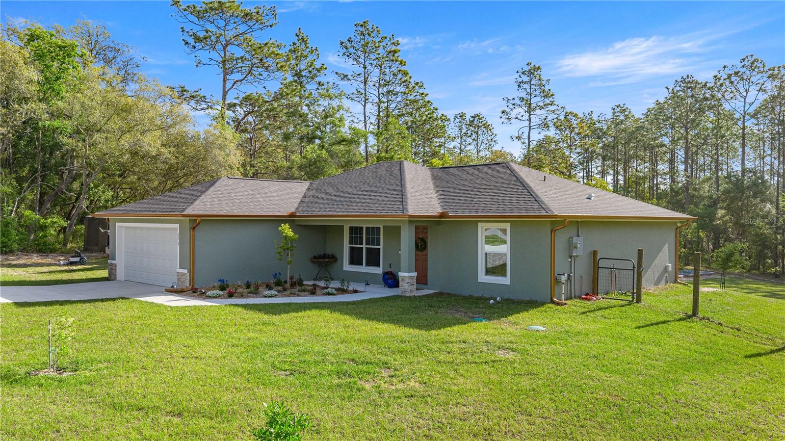 279 SW FIG TREE LANE