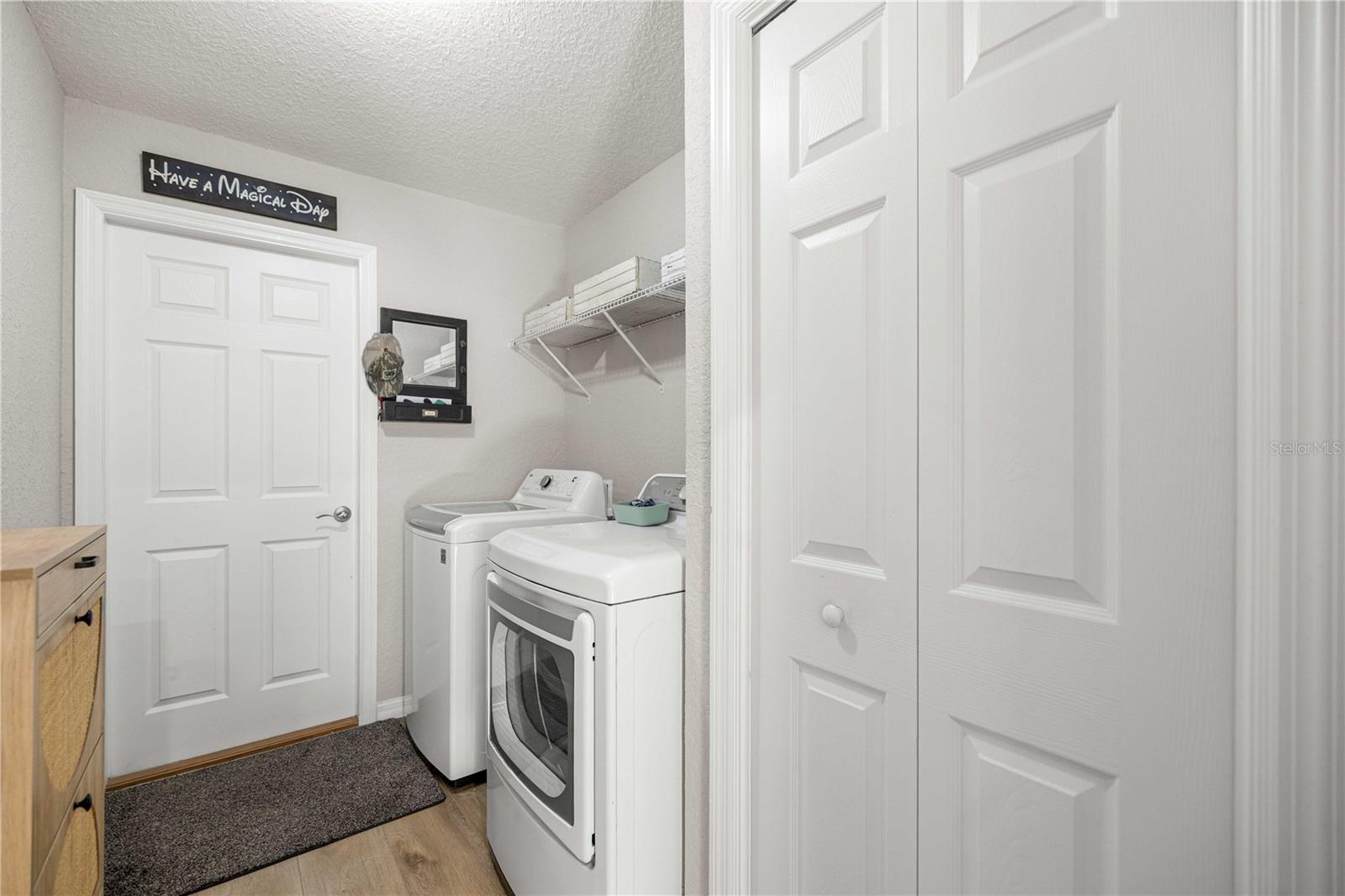 RAINBOW LAKES ESTATE - Residential