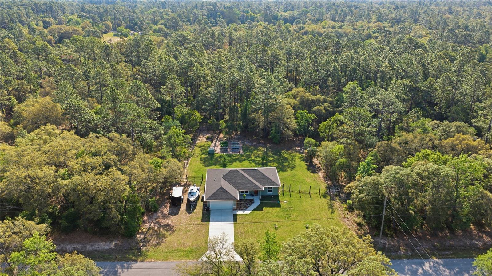 RAINBOW LAKES ESTATE - Residential