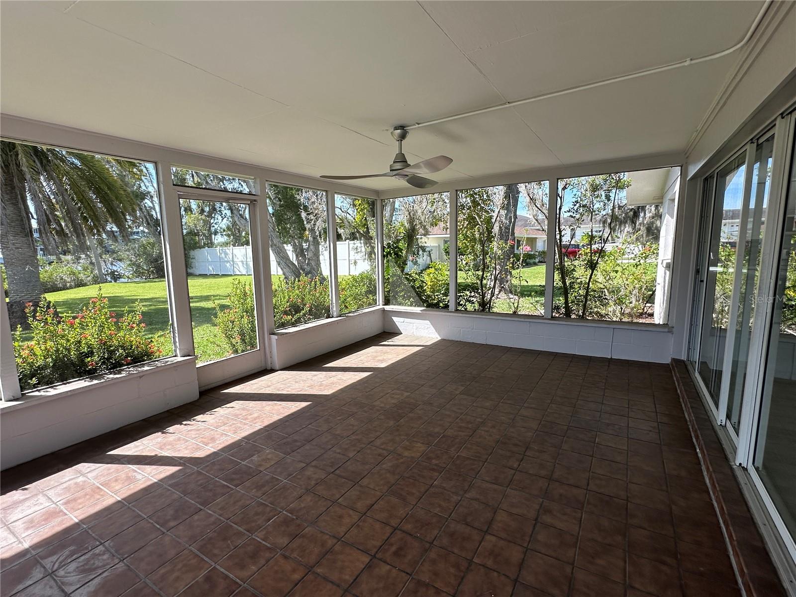 HIDDEN BAY ESTATES - Residential Lease
