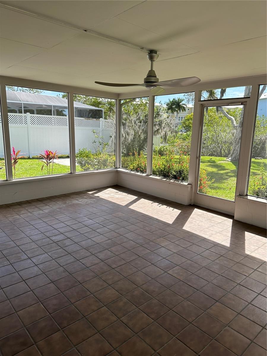 HIDDEN BAY ESTATES - Residential Lease