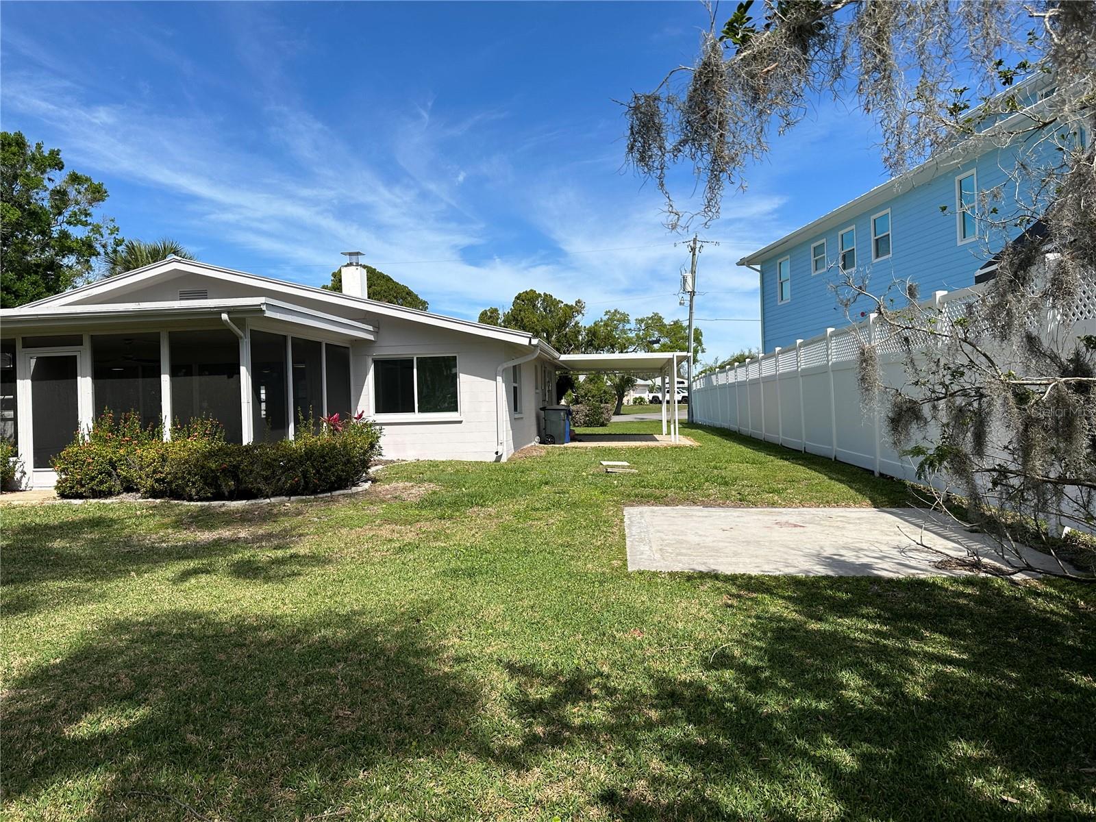 HIDDEN BAY ESTATES - Residential Lease
