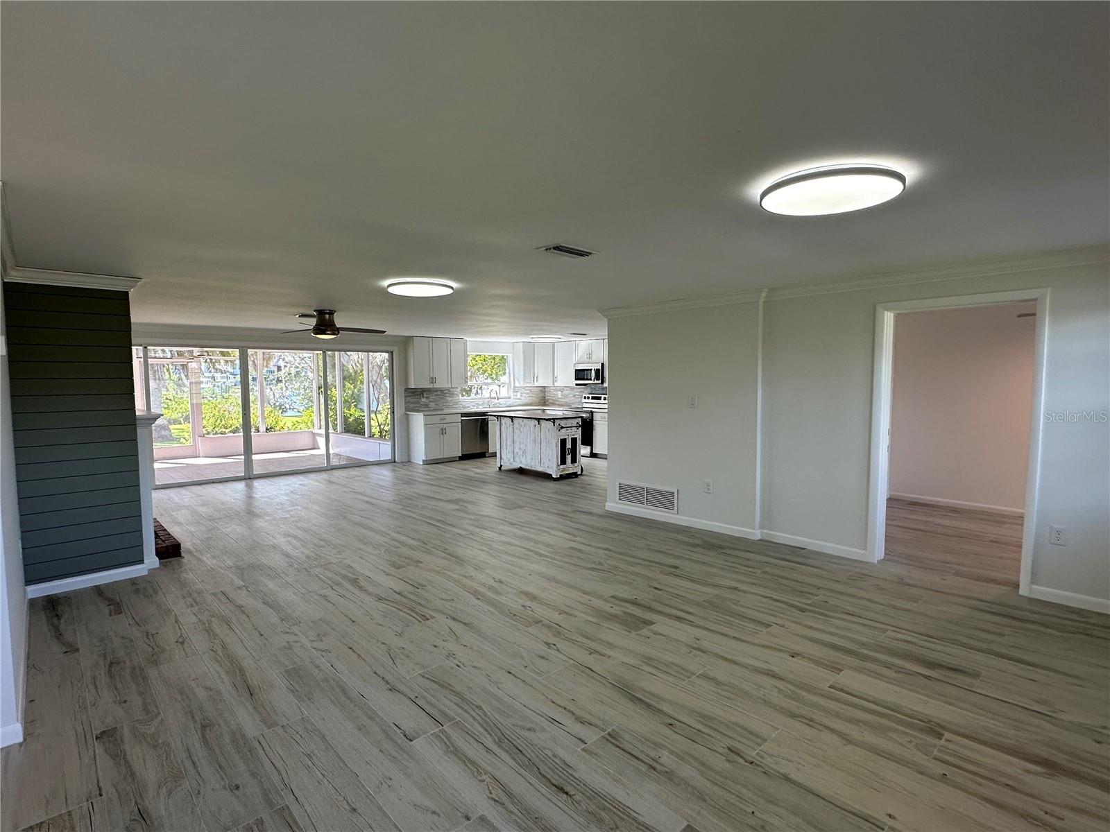 HIDDEN BAY ESTATES - Residential Lease