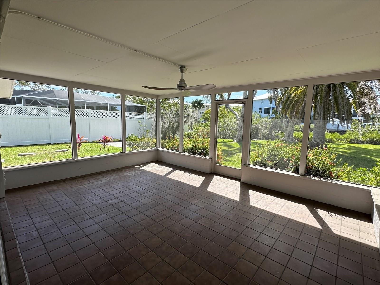 HIDDEN BAY ESTATES - Residential Lease