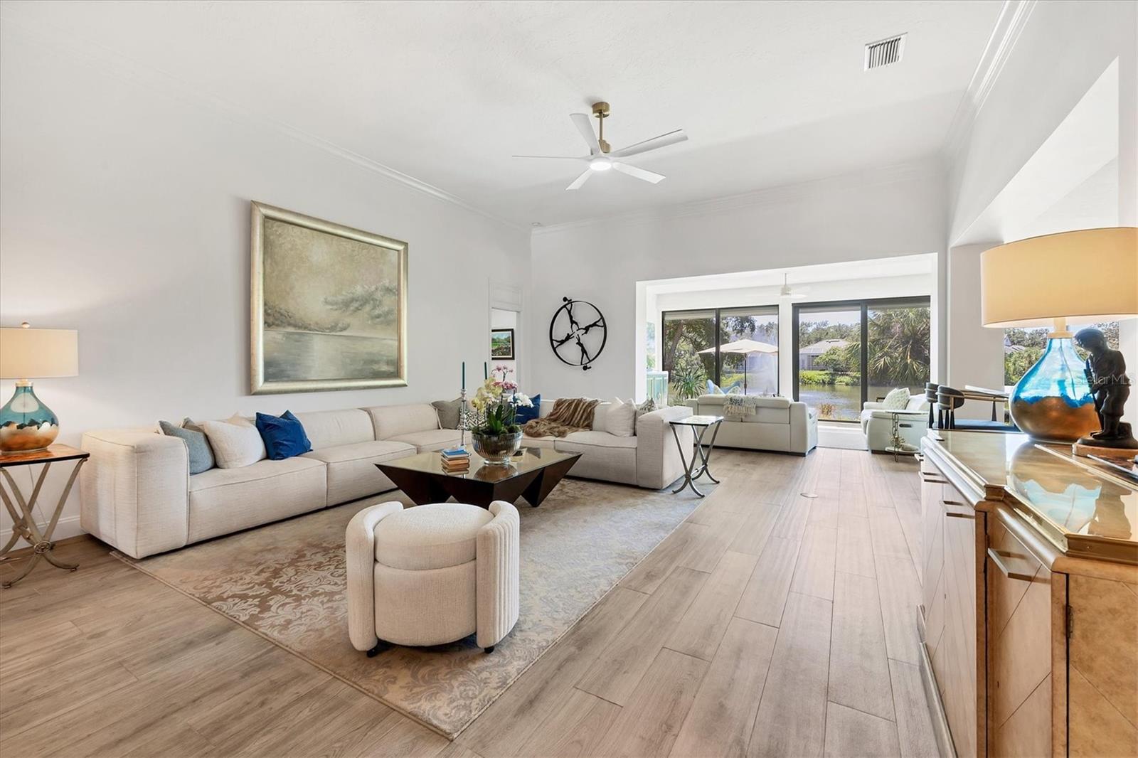 BISHOPS COURT AT OAKS PRESERVE - Residential