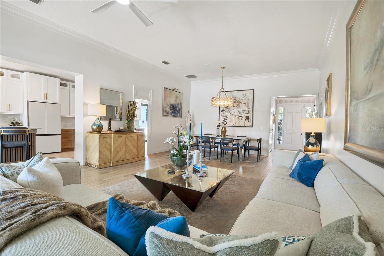 BISHOPS COURT AT OAKS PRESERVE - Residential