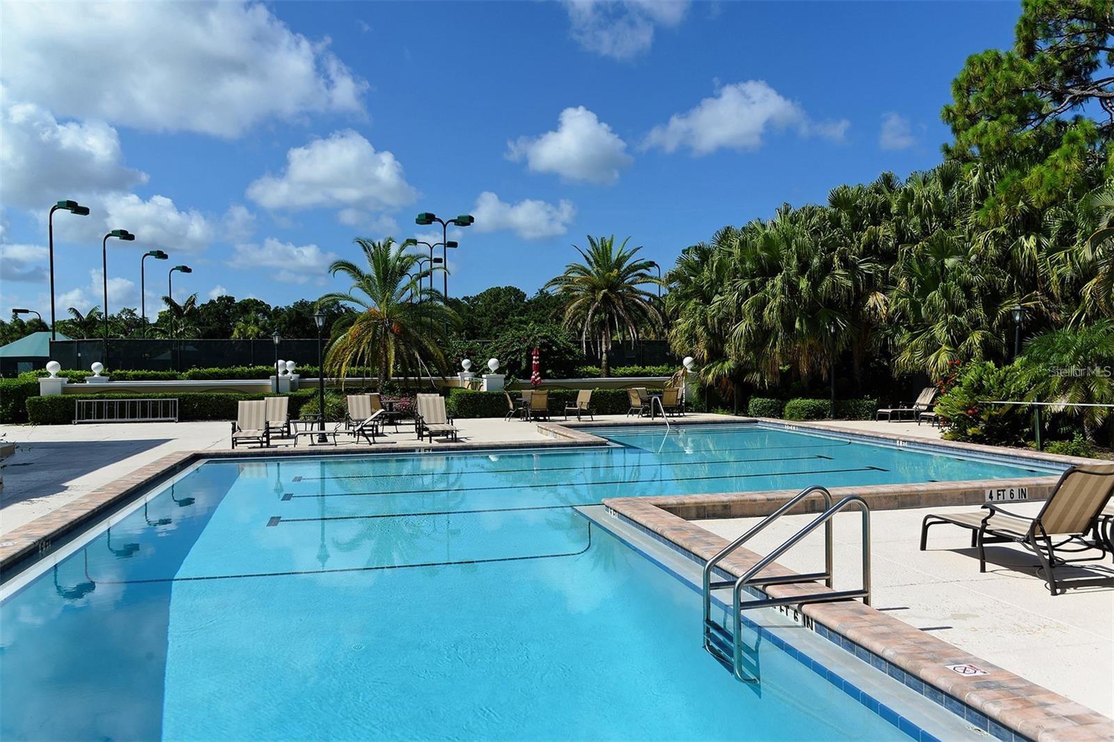 BISHOPS COURT AT OAKS PRESERVE - Residential
