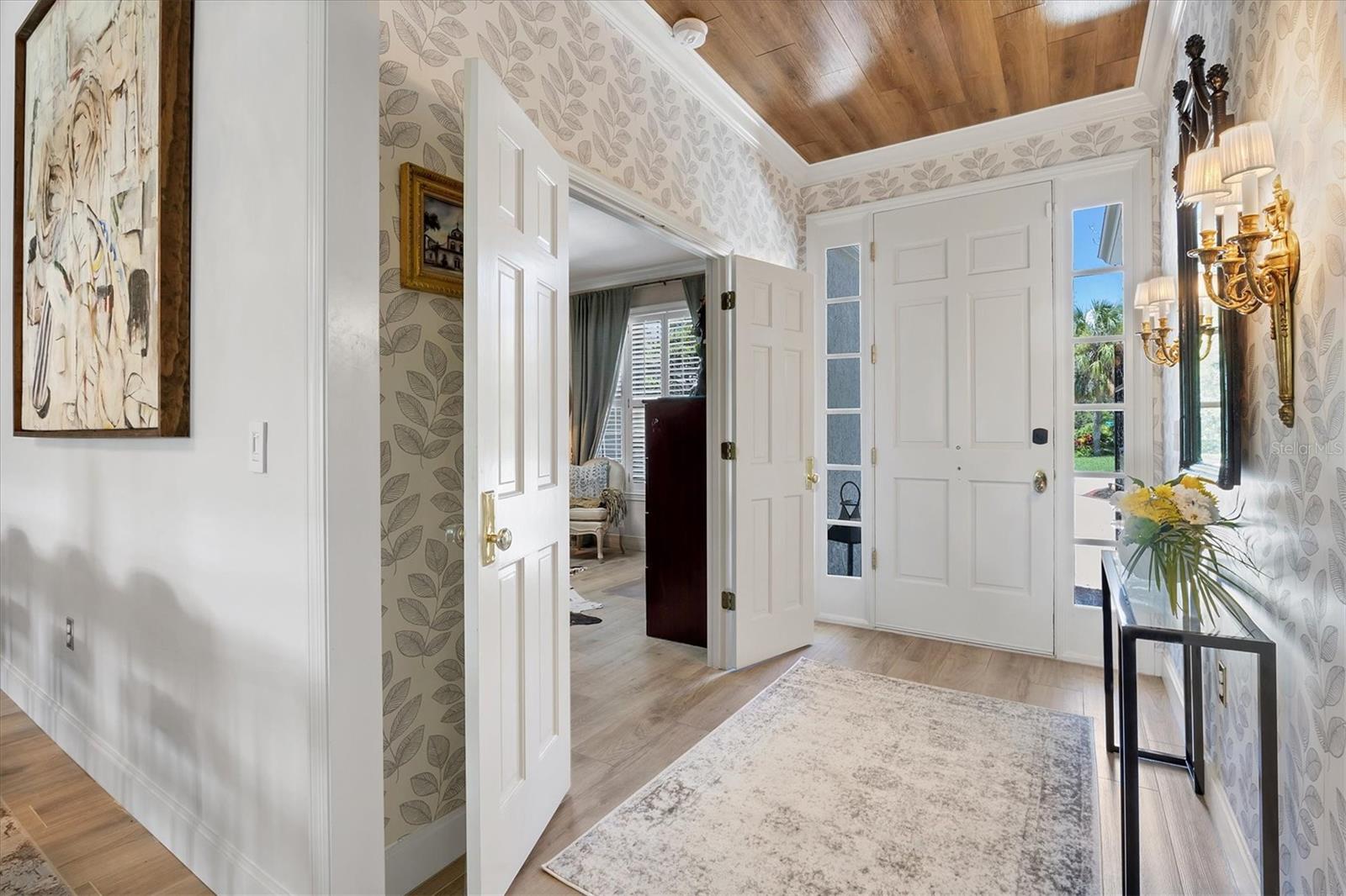BISHOPS COURT AT OAKS PRESERVE - Residential