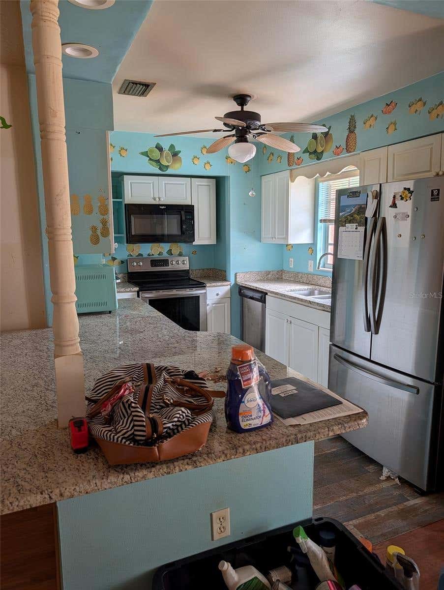 Photo of 604 Hamlin Street, Nokomis, FL 34275 (MLS # A4700445)