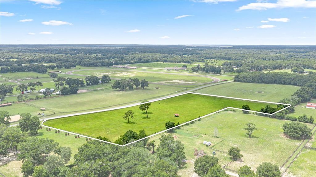 Photo of 15269 NE 15th Court, Sparr, FL 32192 (MLS # OM727833)