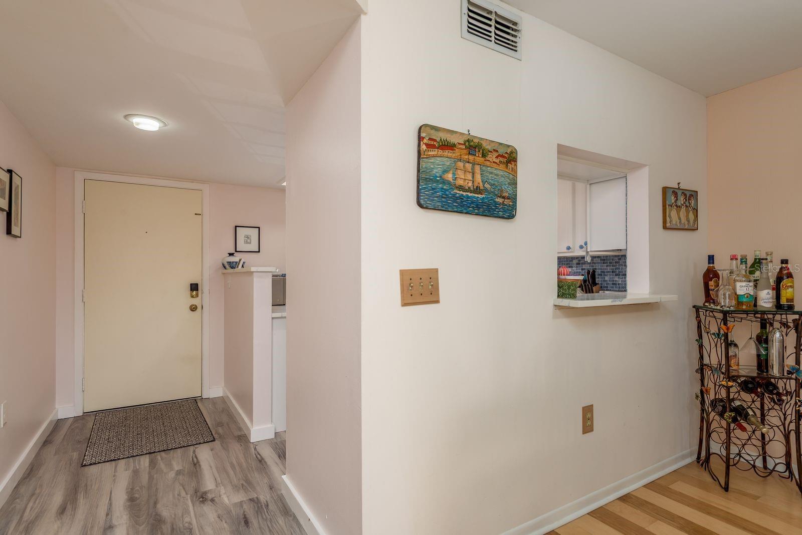 VILLA PLUMOSA CONDO - Residential