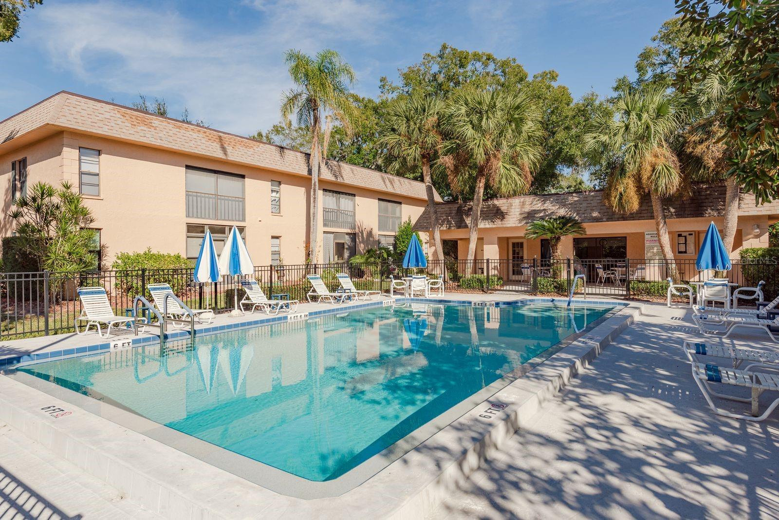 VILLA PLUMOSA CONDO - Residential