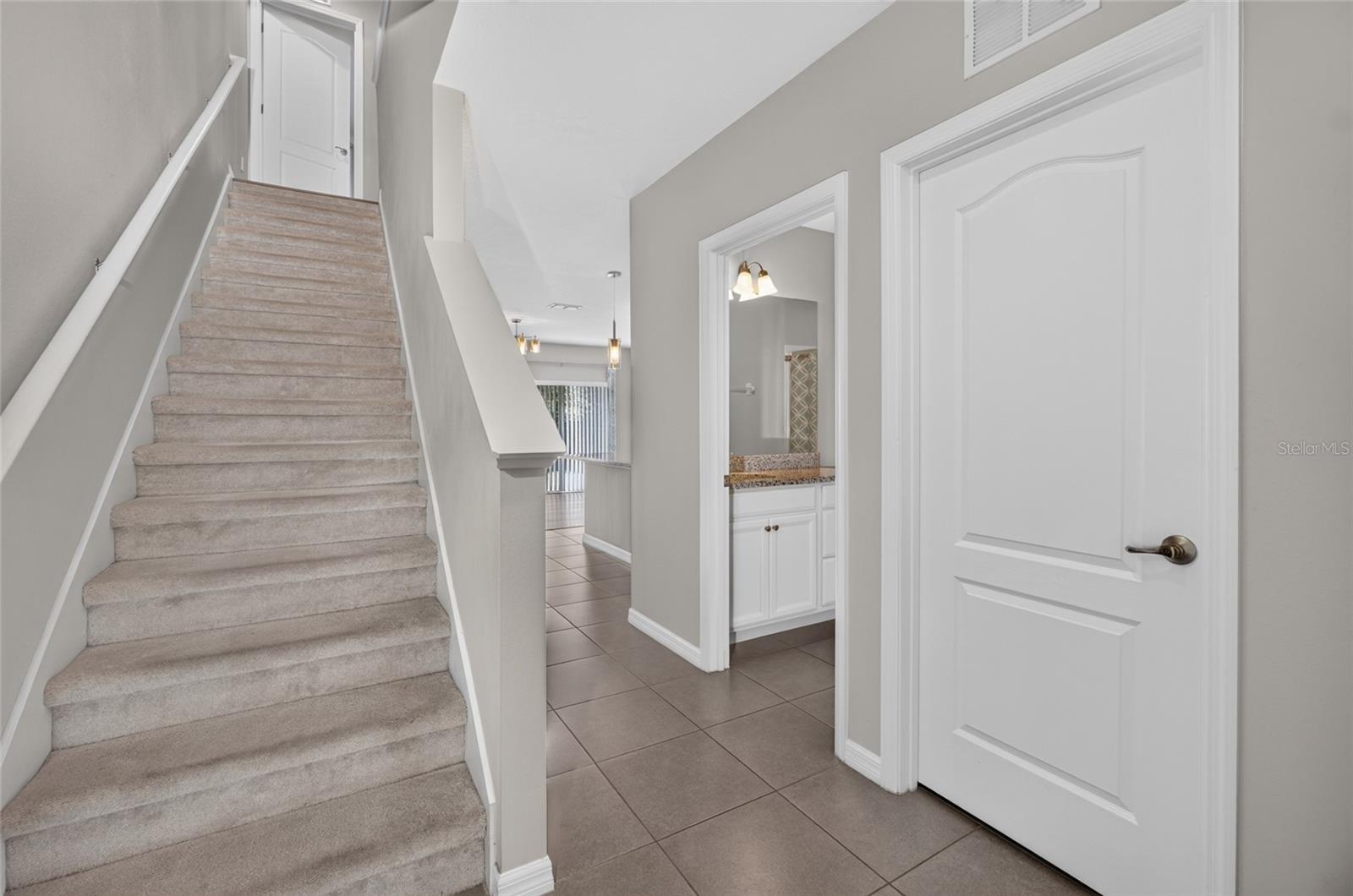 600 NORTHERN WAY 907