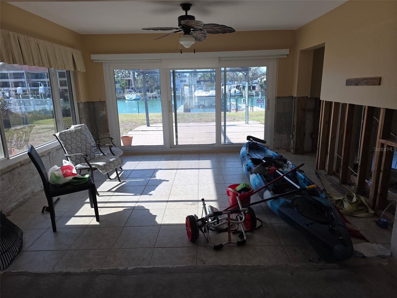 CAPRI ISLE SUB - Residential