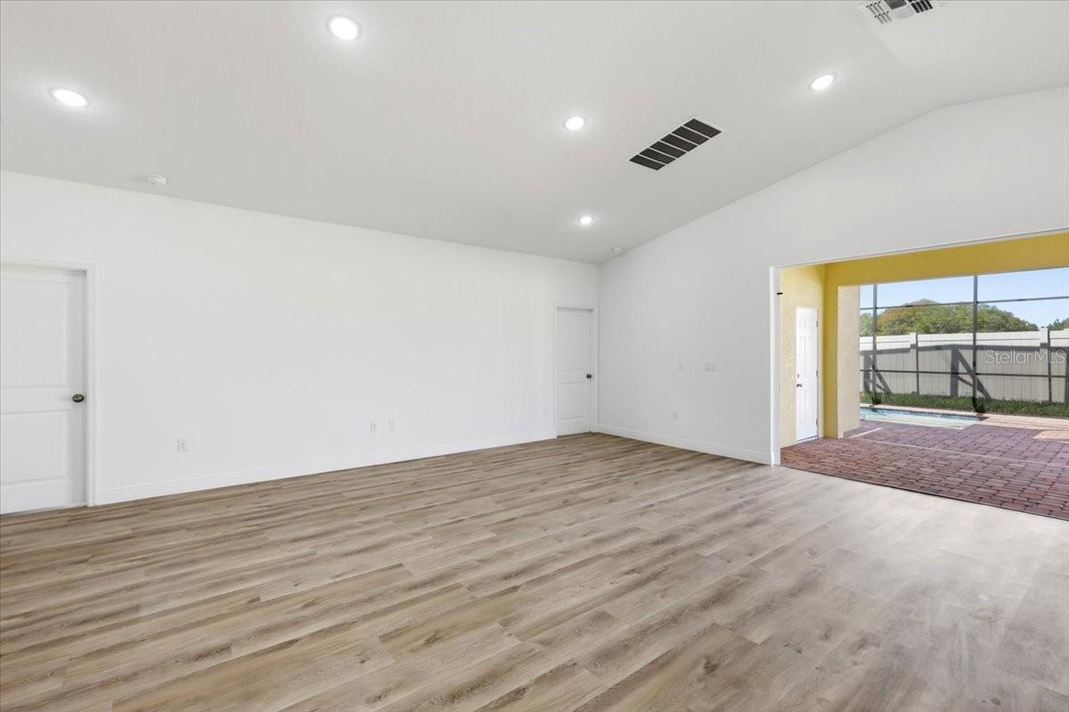 VILLA SORRENTO - Residential