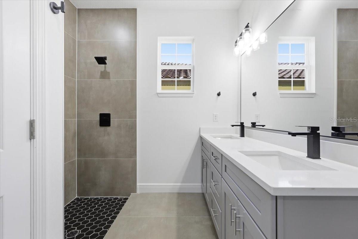 VILLA SORRENTO - Residential