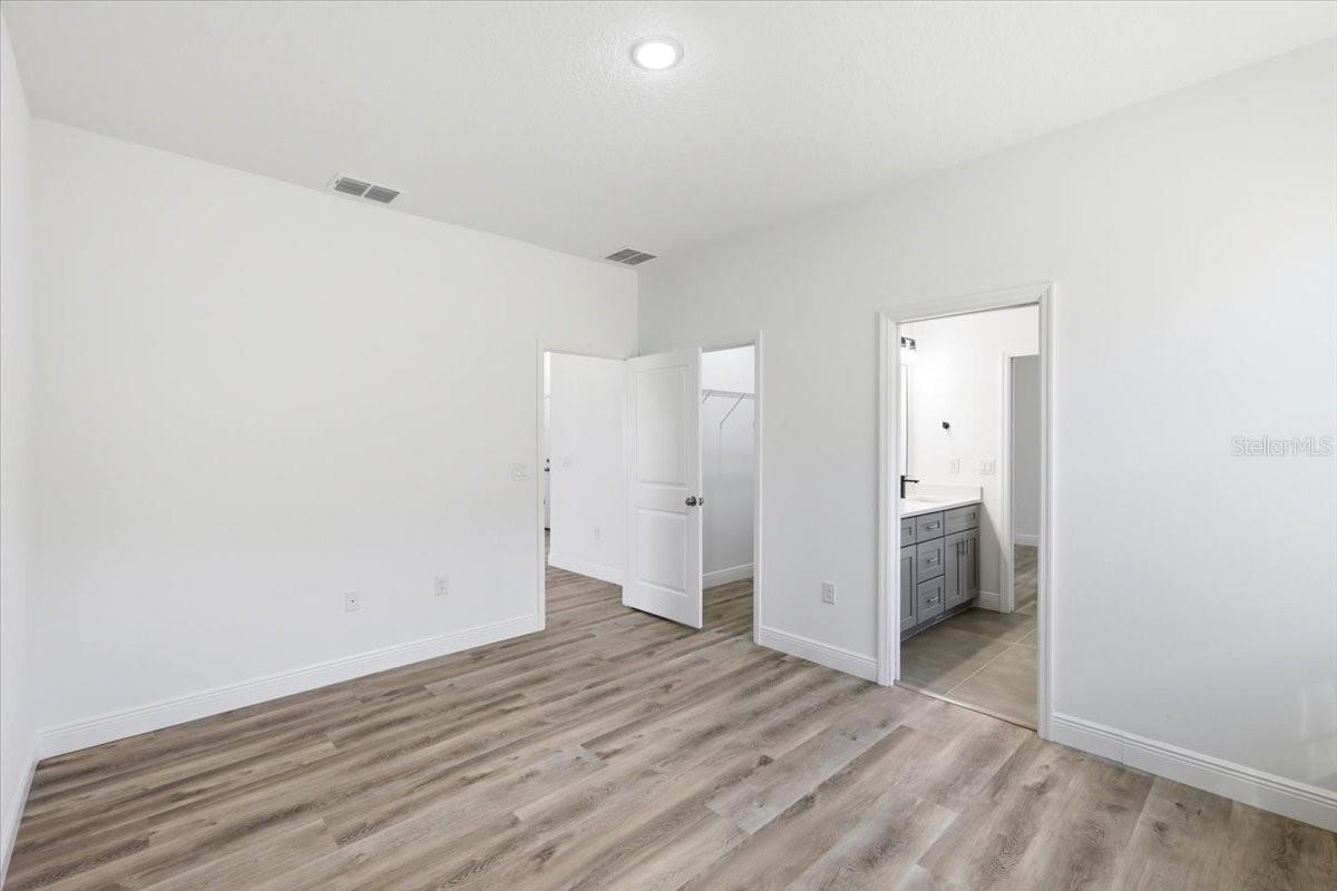 VILLA SORRENTO - Residential