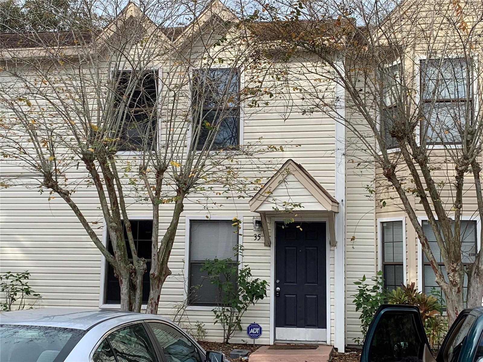 Plant City Town Home with 2BR and 1.5 BA. This town home has an open floor plan and half bath downstairs. Great Location! Water included up to $60.00, tenant to pay the difference if goes over.