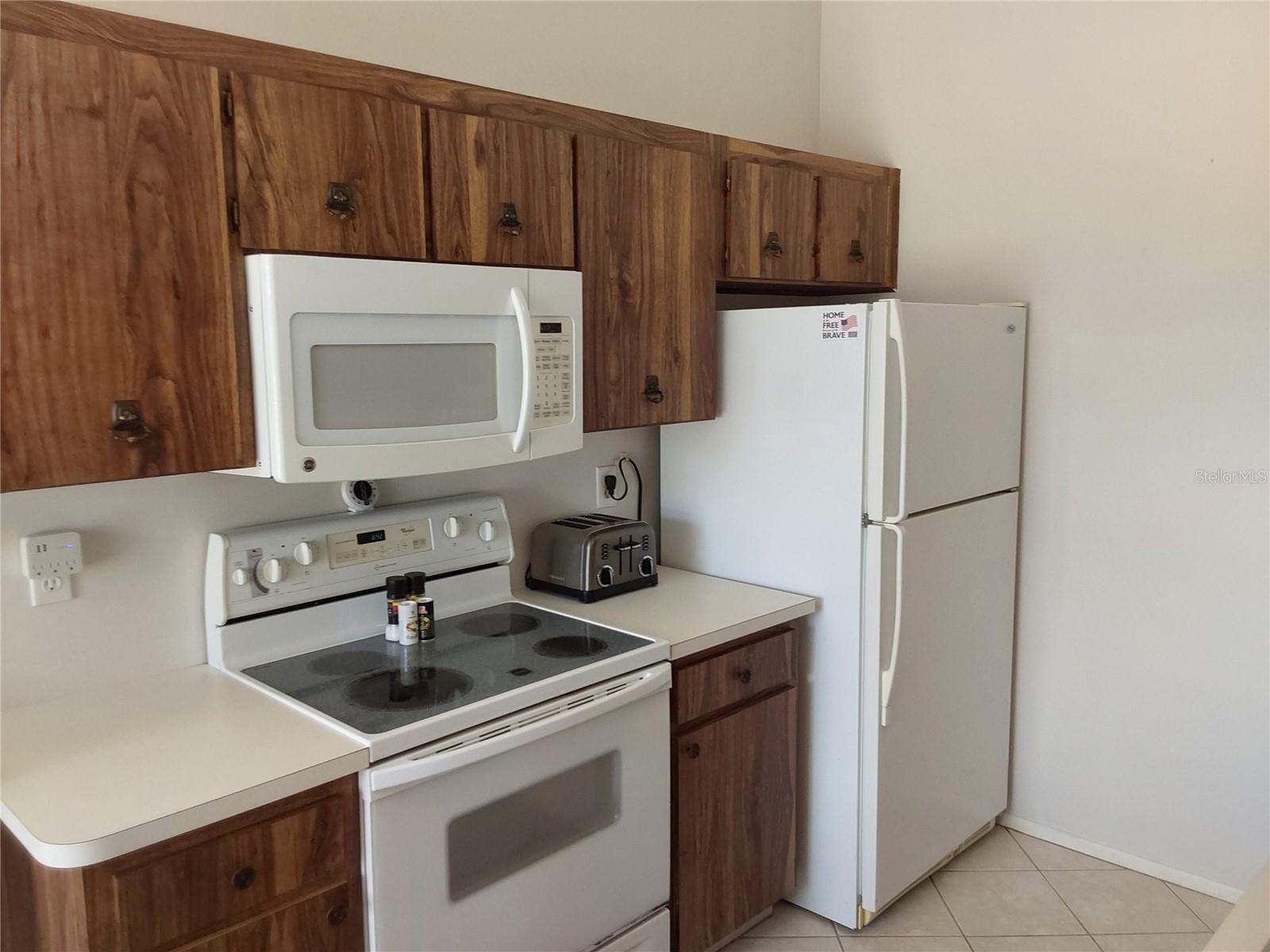 CORTEZ VILLAS CONDO 11 PH B - Residential