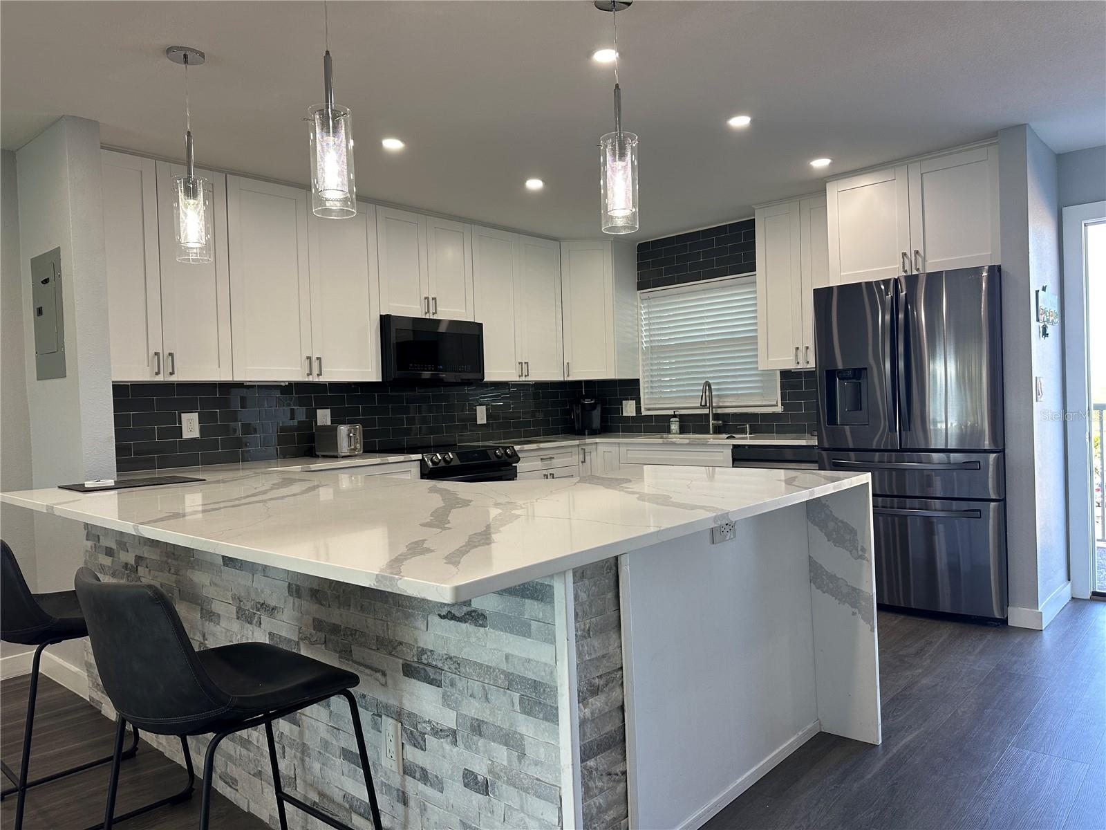 SYLVETTE CONDO - Residential Lease