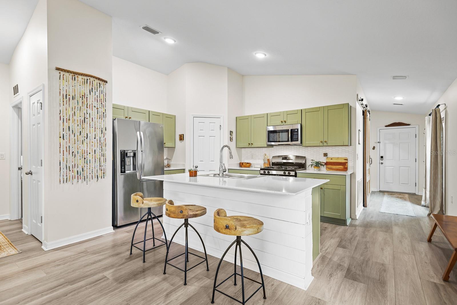 B & D HAWKSTONE PH 1 - Residential