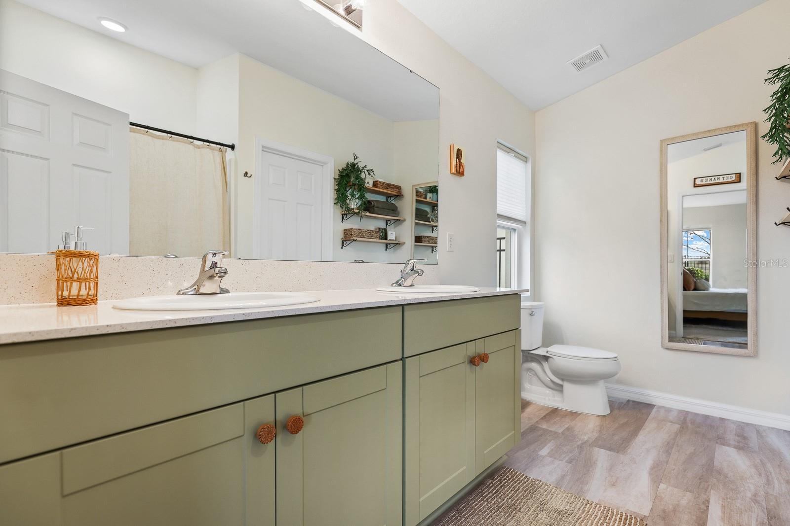 B & D HAWKSTONE PH 1 - Residential