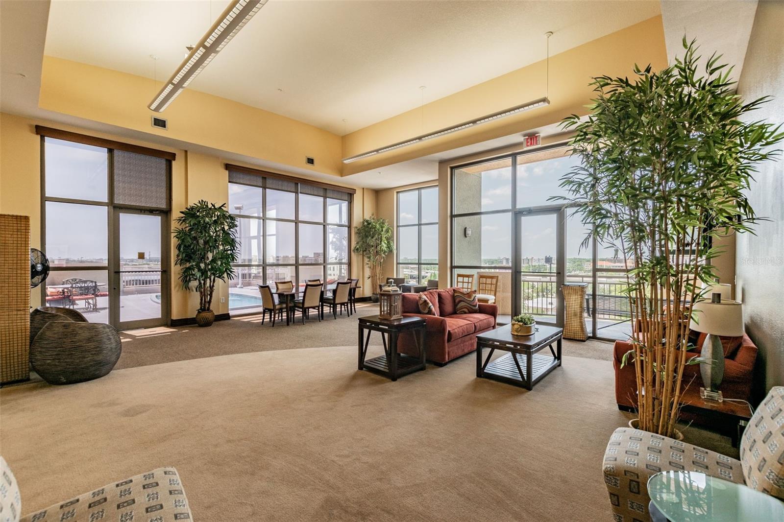 RESIDENCES OF FRANKLIN STREET - Residential