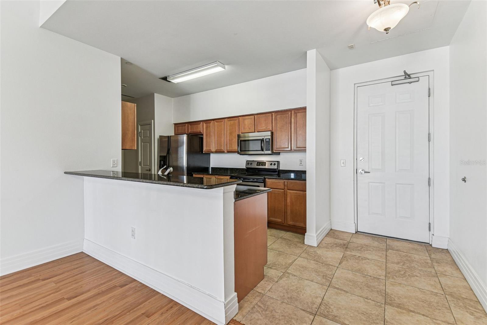 RESIDENCES OF FRANKLIN STREET - Residential