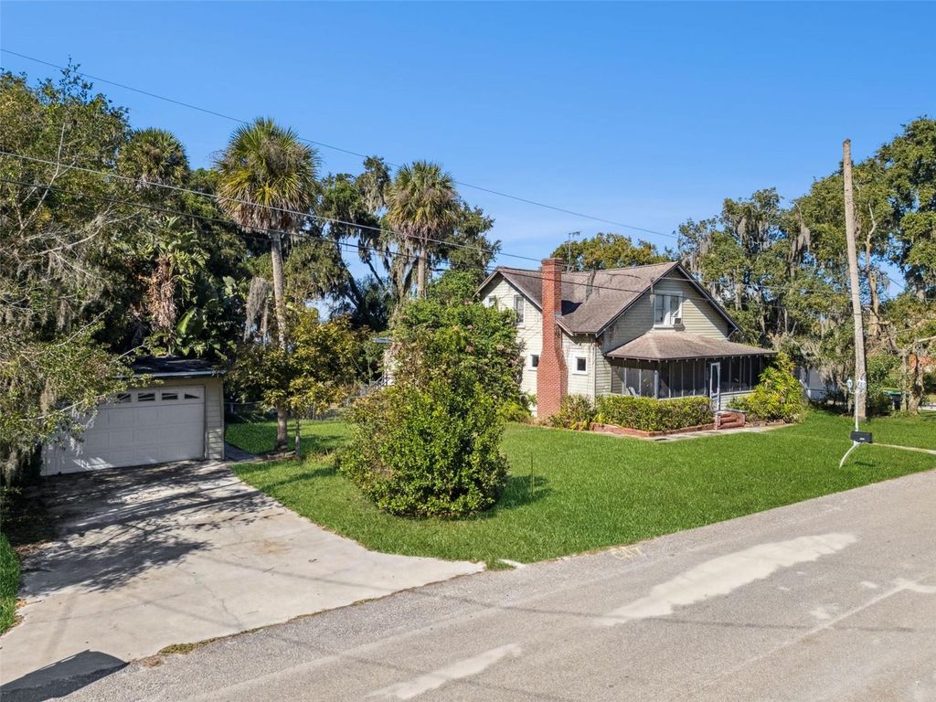 Photo of 3828 Walker Road, Apopka, FL 32703 (MLS # O6360707)