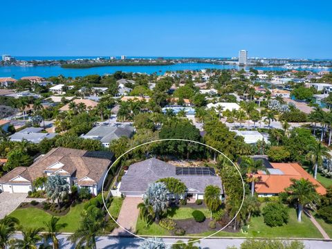 A home in SARASOTA