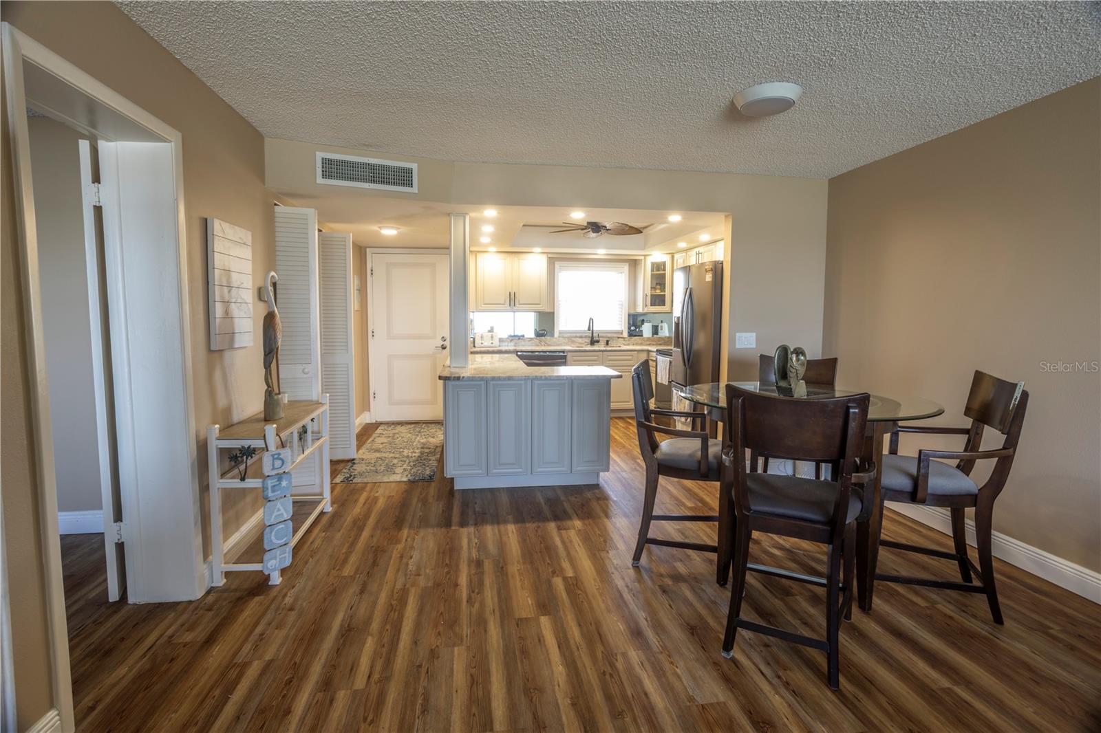 4525 COVE CIRCLE 1107