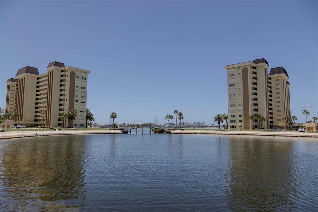 Photo of 4525 Cove Circle #1107, St Petersburg, FL 33708 (MLS # A4703335)
