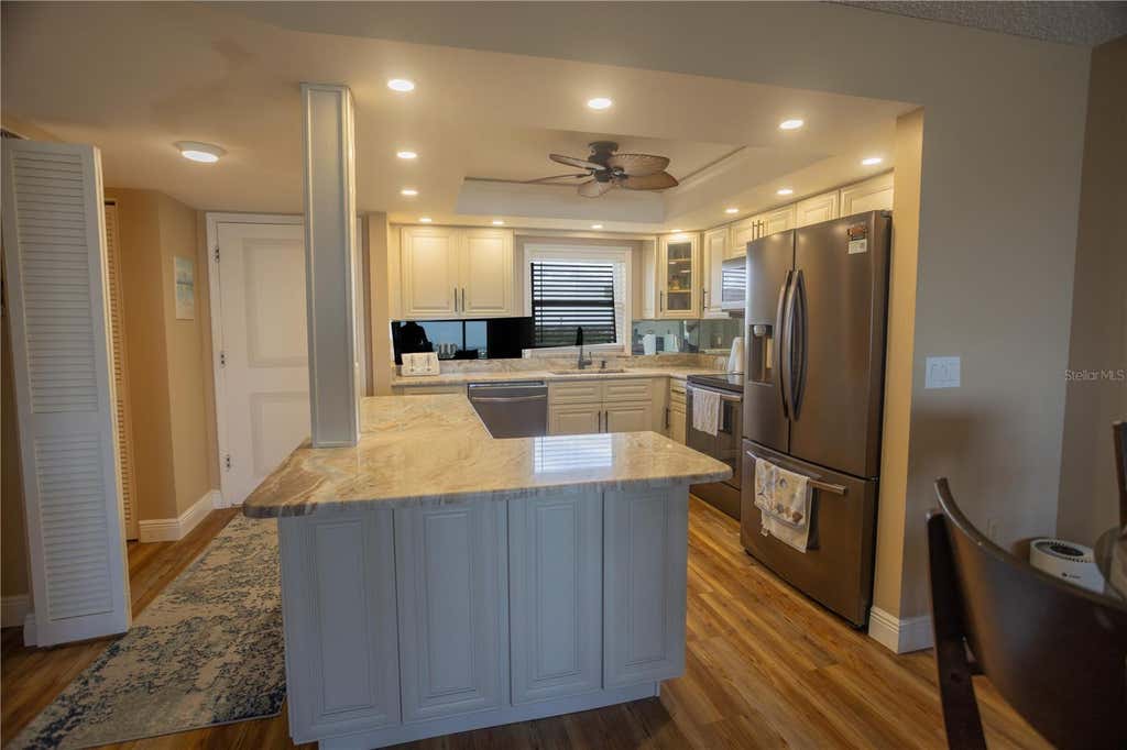 Photo of 4525 Cove Circle #1107, St Petersburg, FL 33708 (MLS # A4703335)