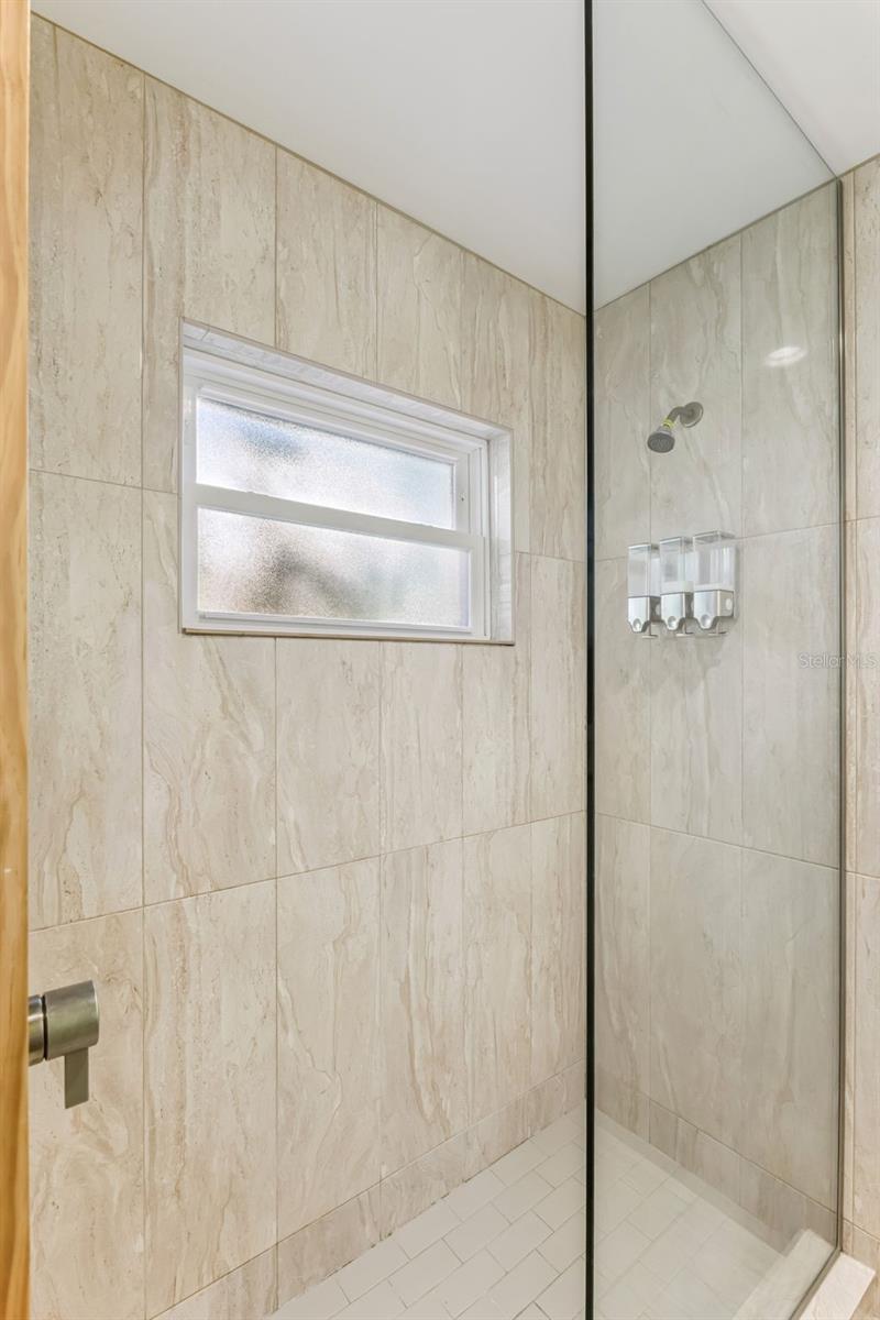 PEARL LAKE HEIGHTS 1ST ADD - Residential Lease