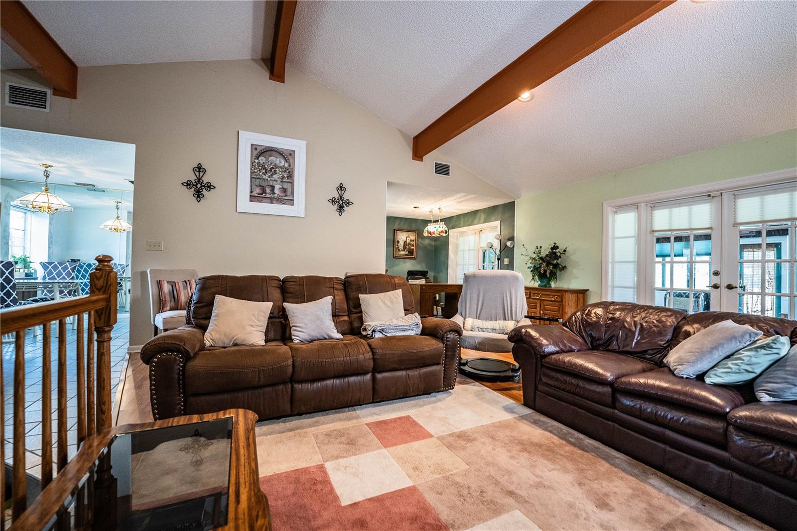 85 COUNTRY CLUB LANE