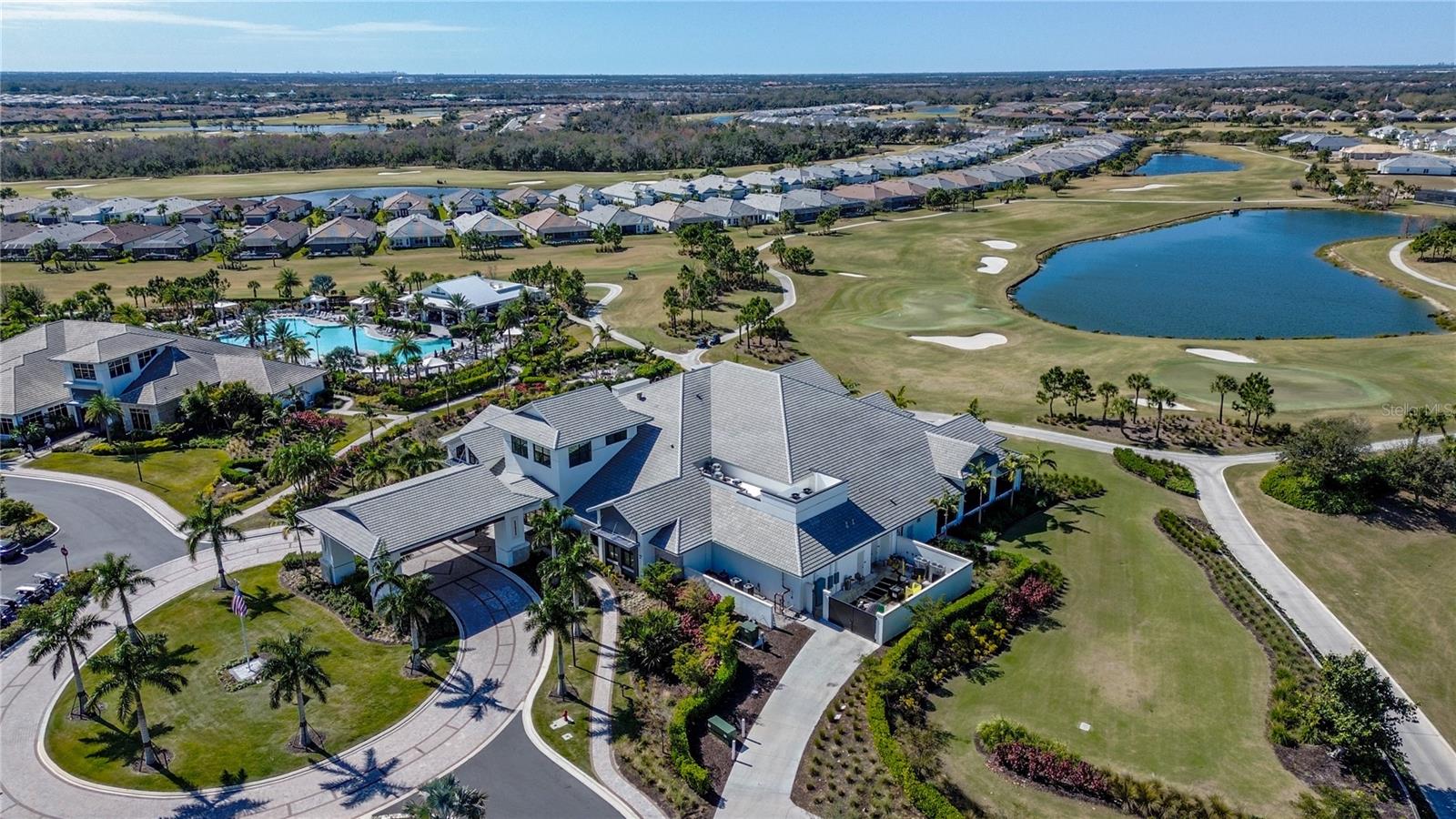 AZARIO ESPLANADE PH VII - Residential