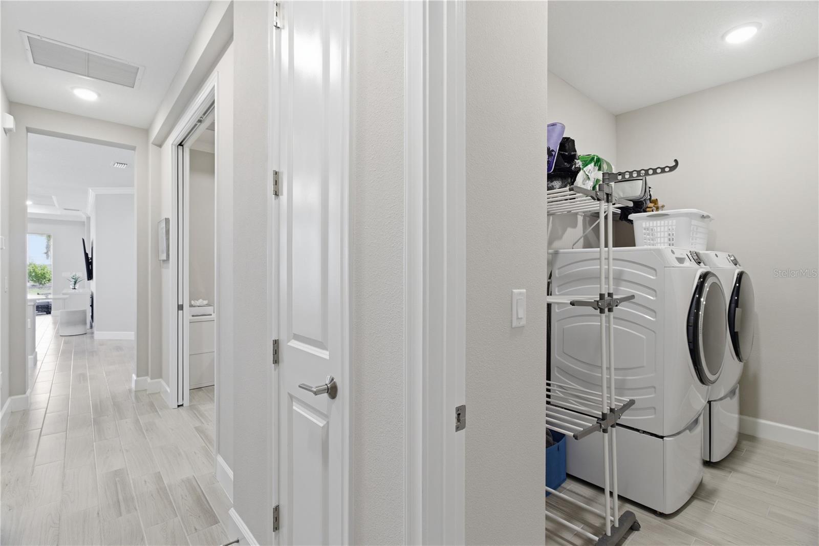 AZARIO ESPLANADE PH VII - Residential