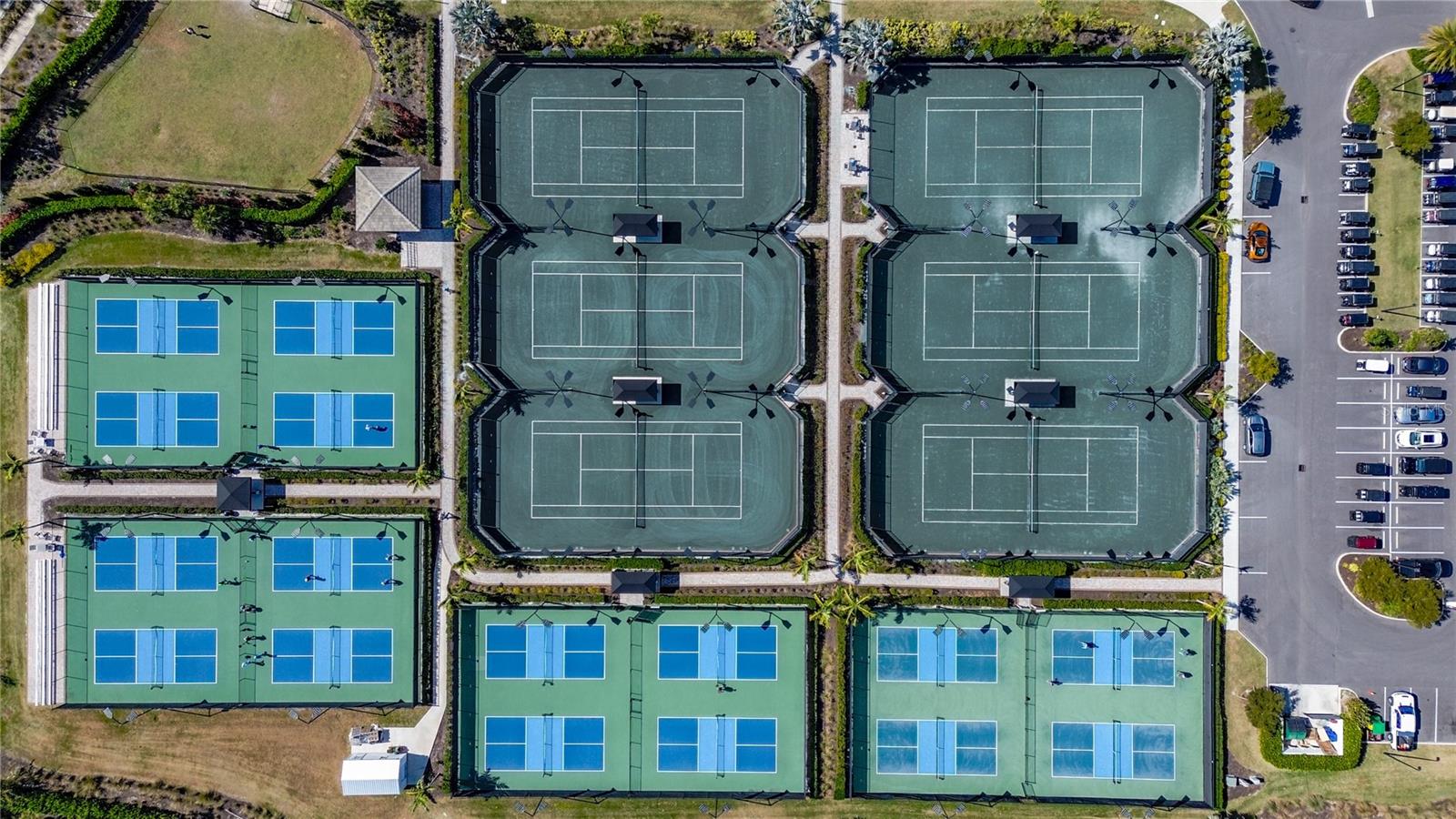 AZARIO ESPLANADE PH VII - Residential