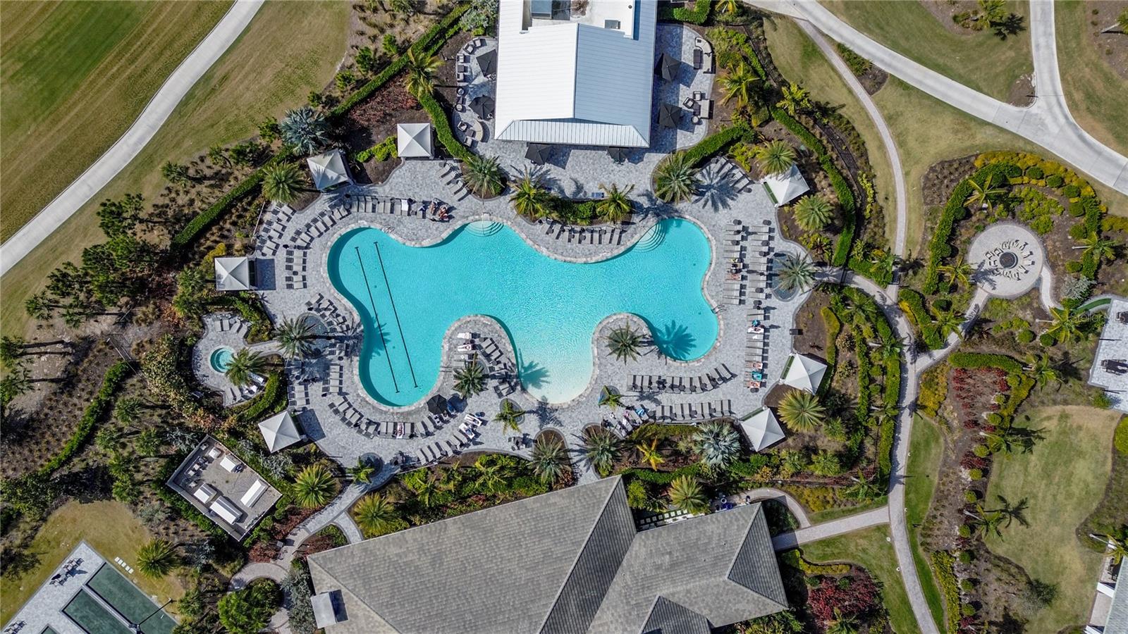 AZARIO ESPLANADE PH VII - Residential