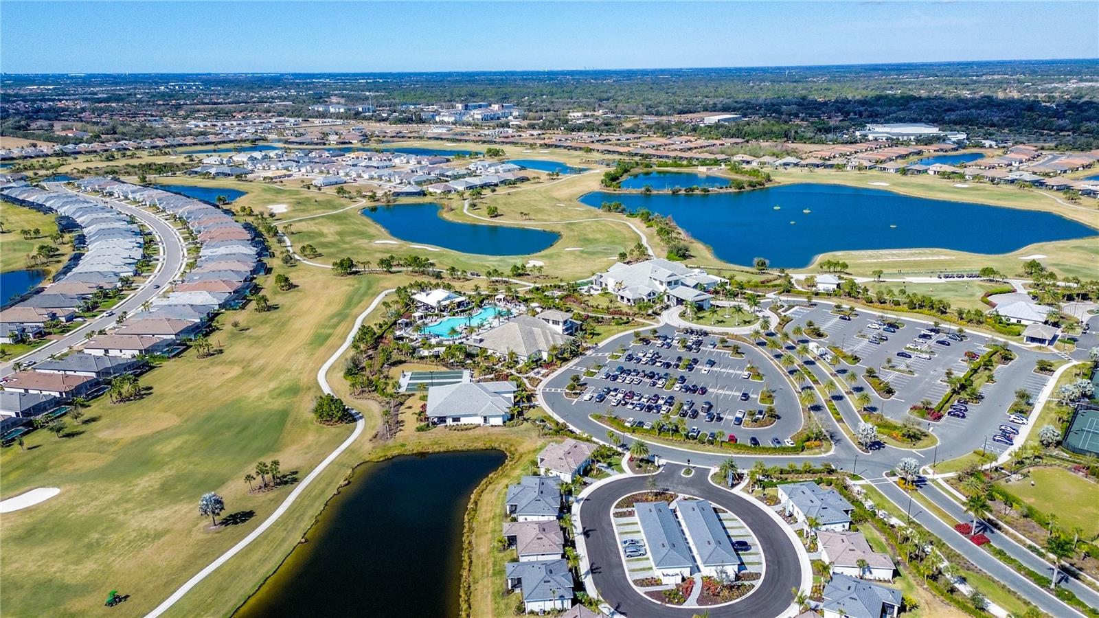 AZARIO ESPLANADE PH VII - Residential