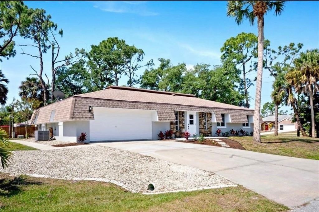 Photo of 2981 Crane Avenue, North Port, FL 34286 (MLS # A4681195)