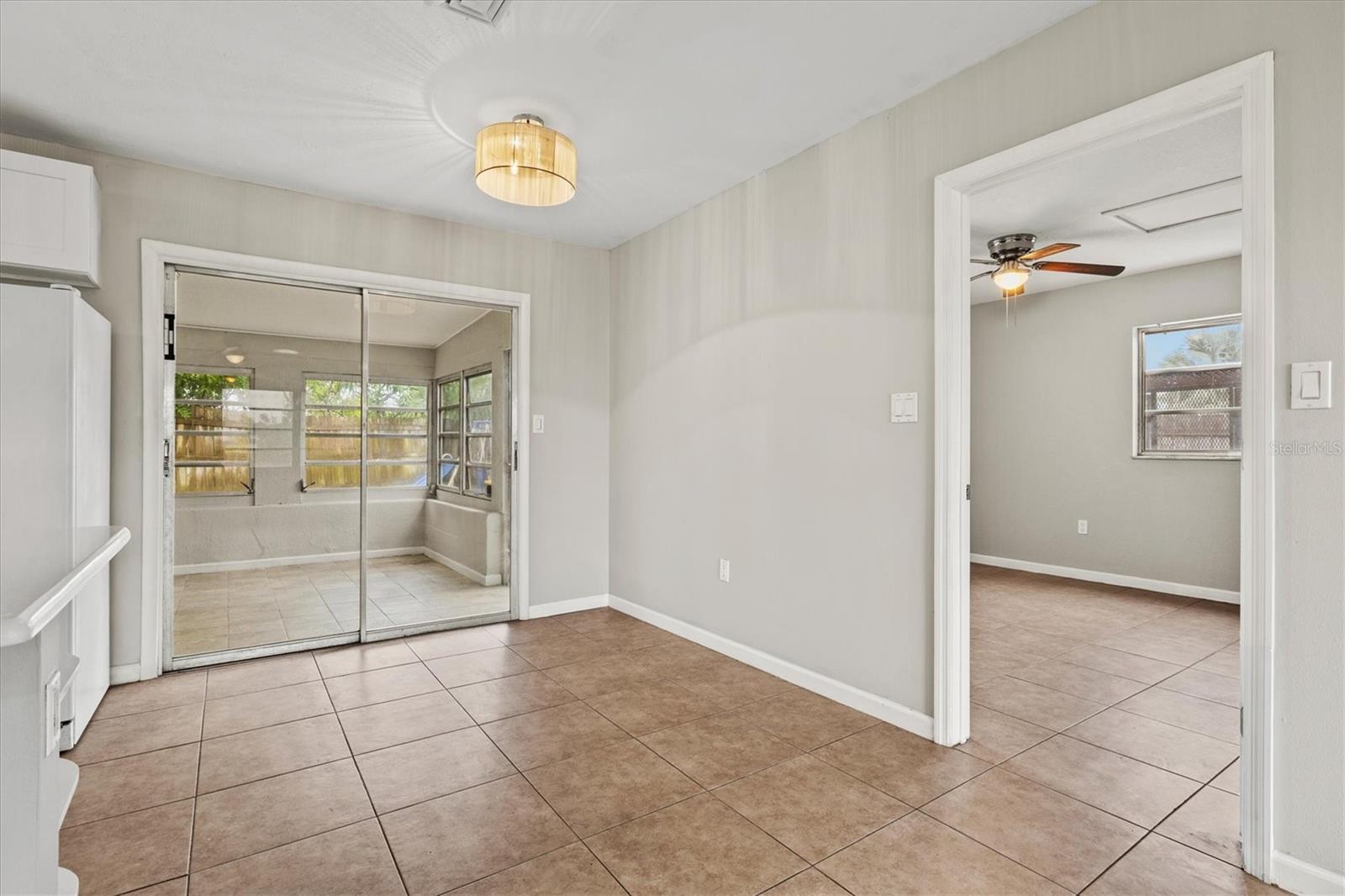 WARM MINERAL SPRINGS UNIT 83 84 AND 87 REPLAT - Residential