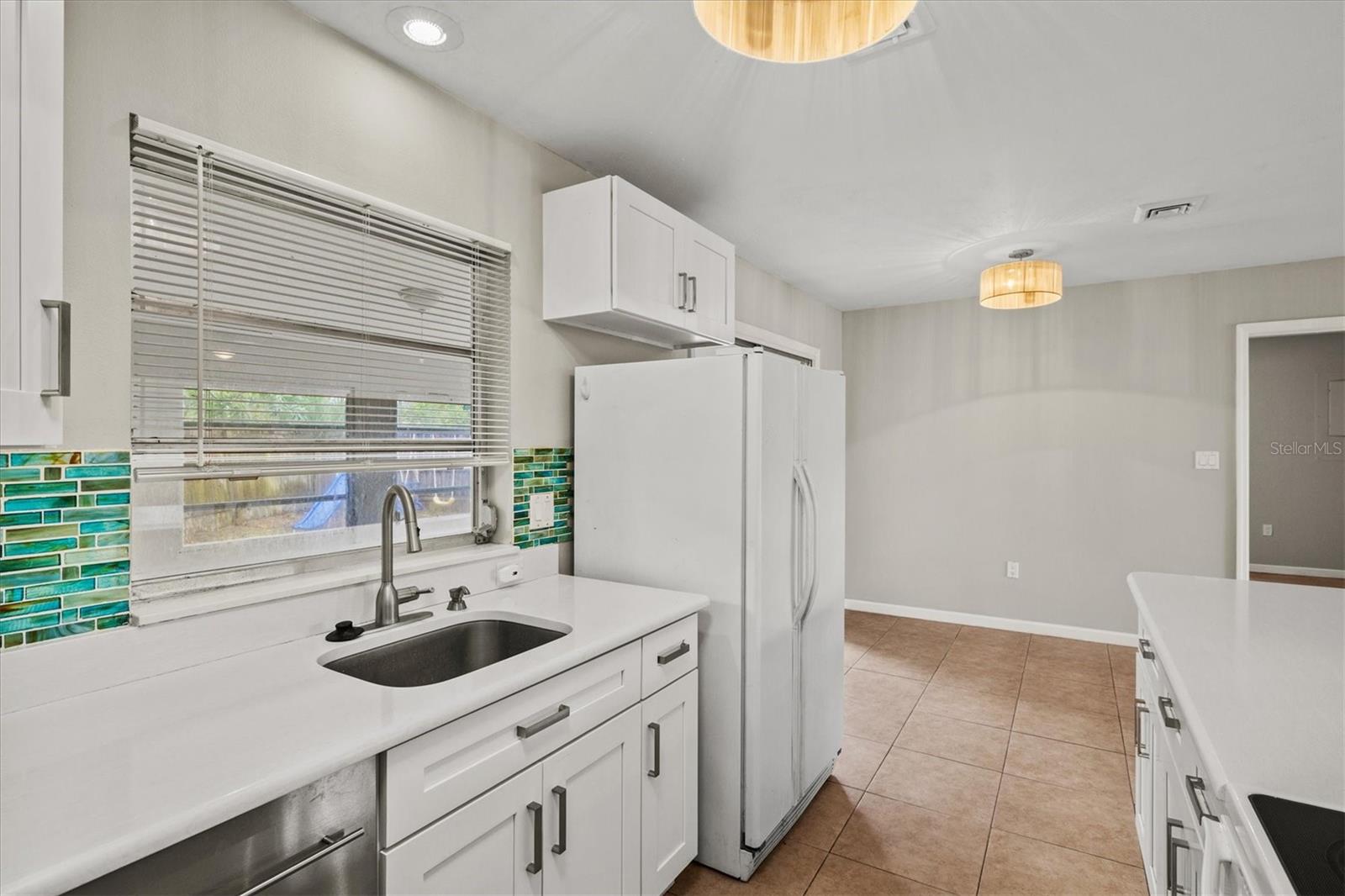 WARM MINERAL SPRINGS UNIT 83 84 AND 87 REPLAT - Residential