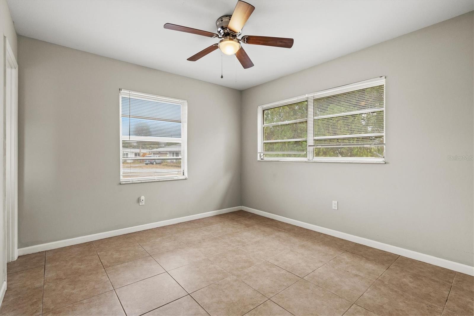 WARM MINERAL SPRINGS UNIT 83 84 AND 87 REPLAT - Residential