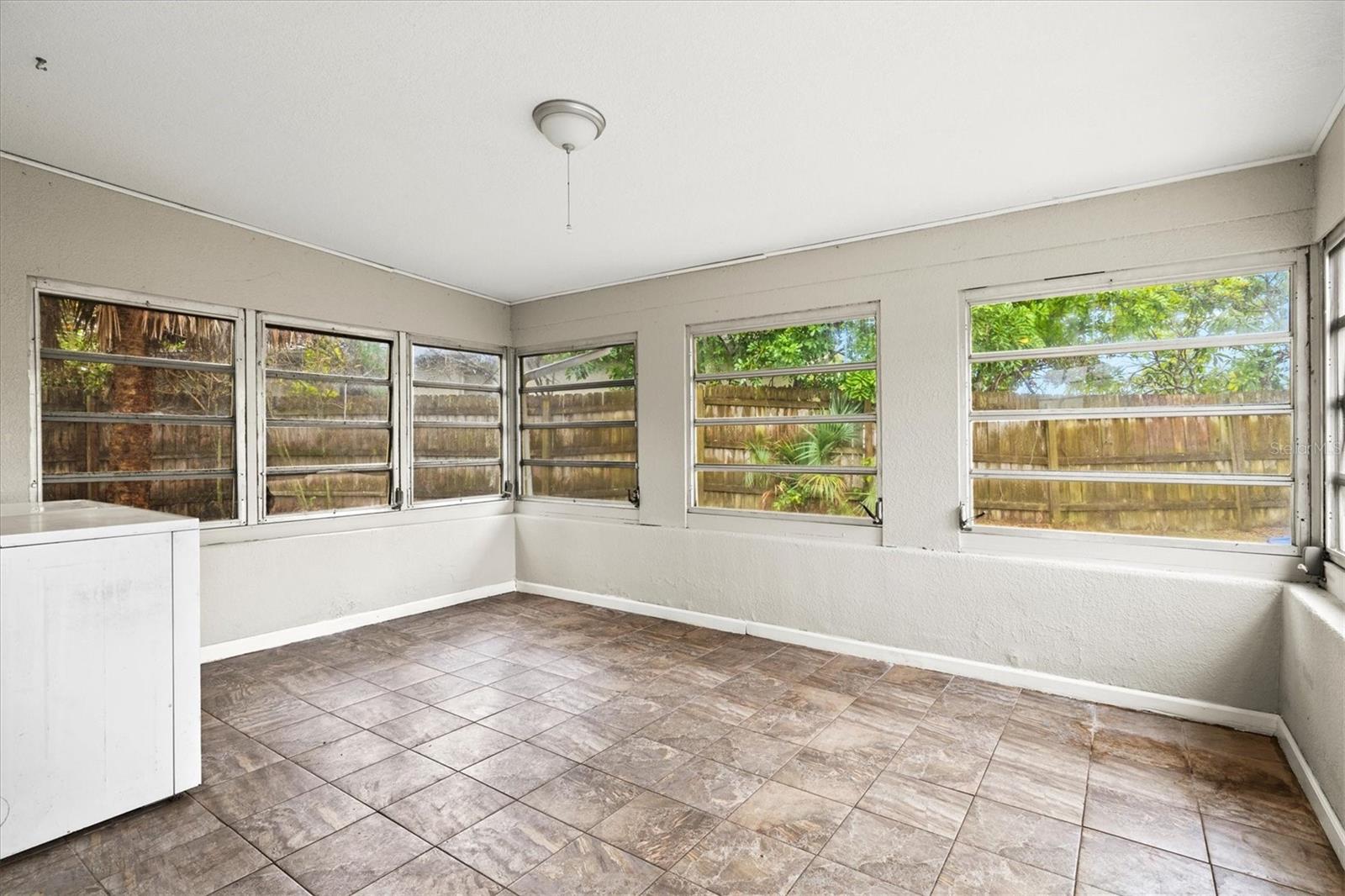 WARM MINERAL SPRINGS UNIT 83 84 AND 87 REPLAT - Residential