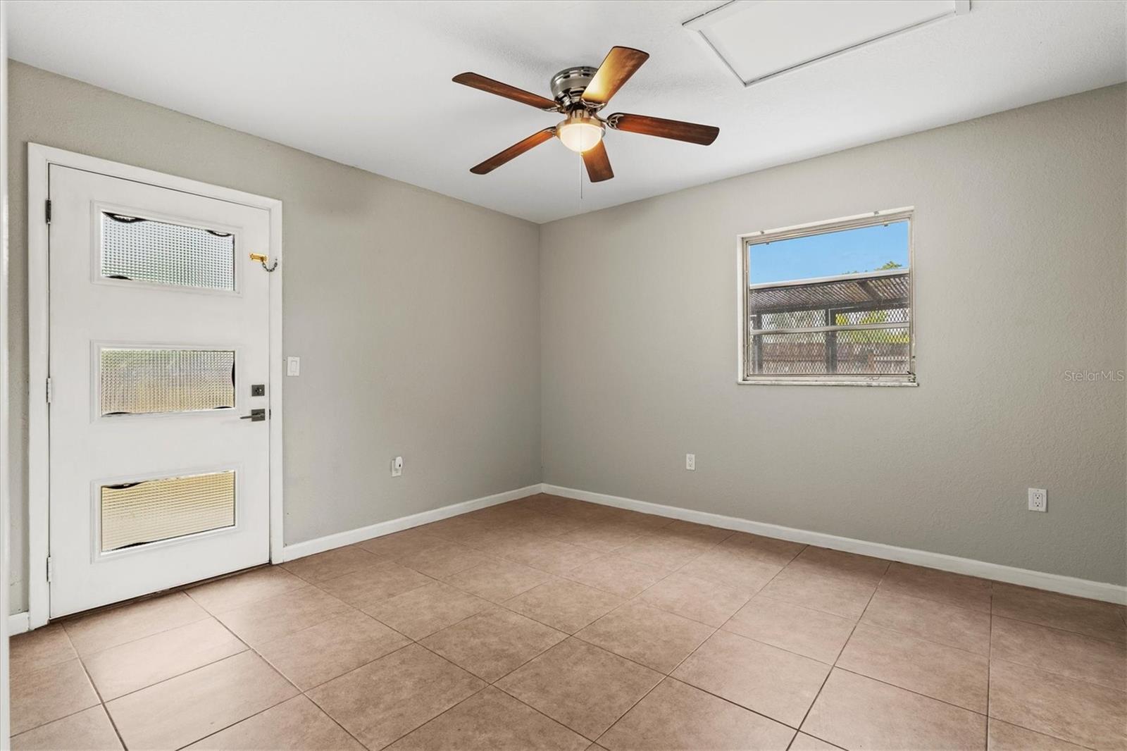 WARM MINERAL SPRINGS UNIT 83 84 AND 87 REPLAT - Residential