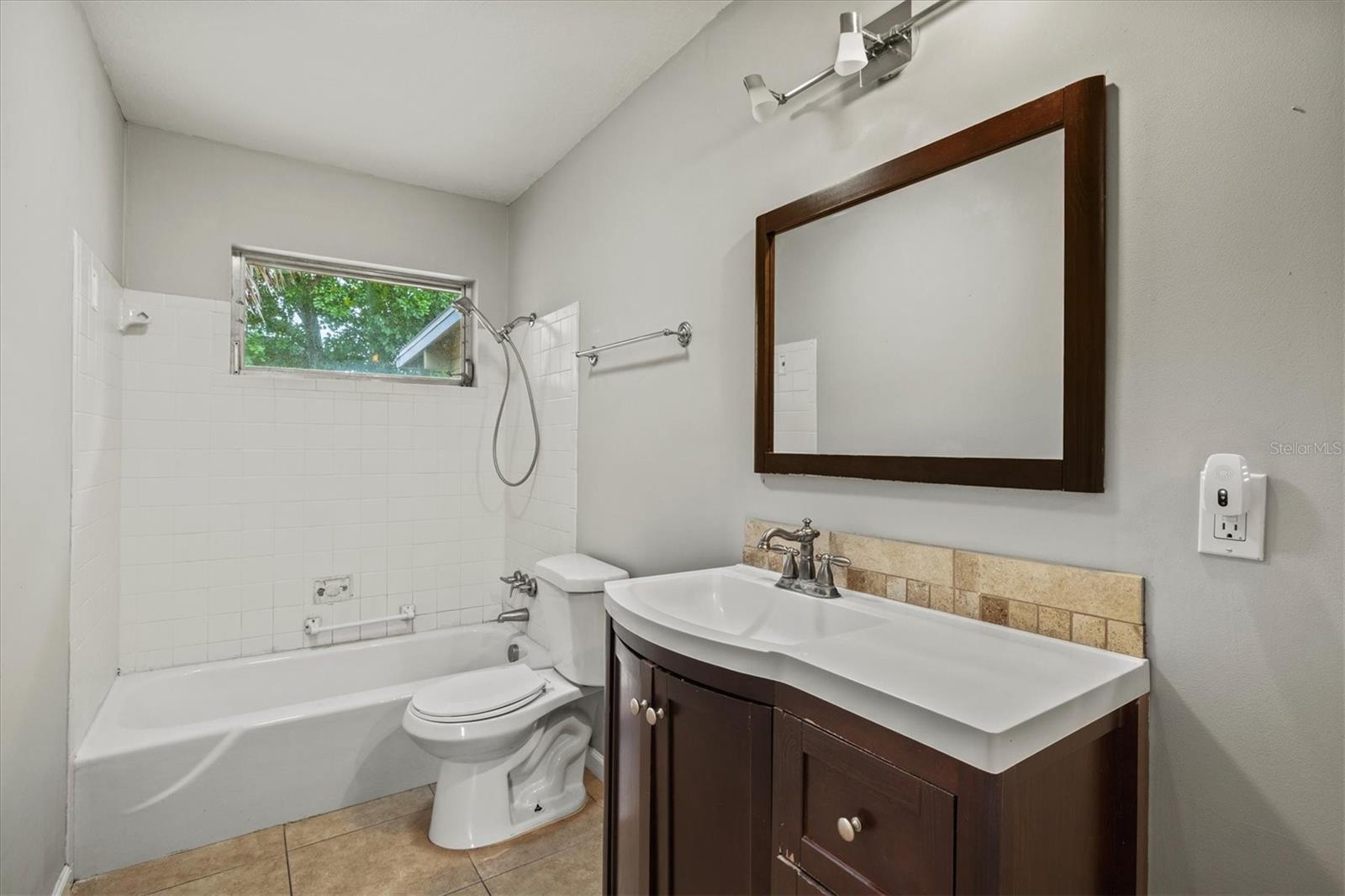 WARM MINERAL SPRINGS UNIT 83 84 AND 87 REPLAT - Residential