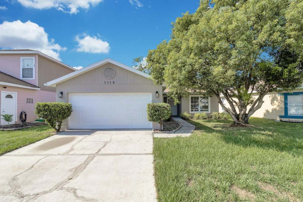 Photo of 1119 Tyler Lake Circle, Orlando, FL 32839 (MLS # O6426236)