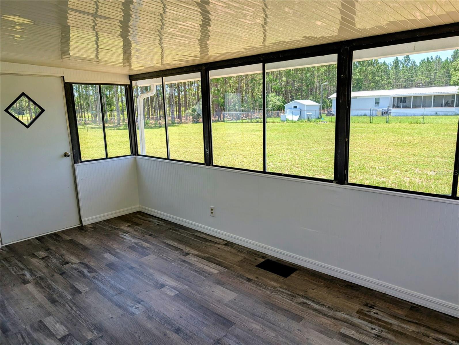 ACREAGE - Residential Lease